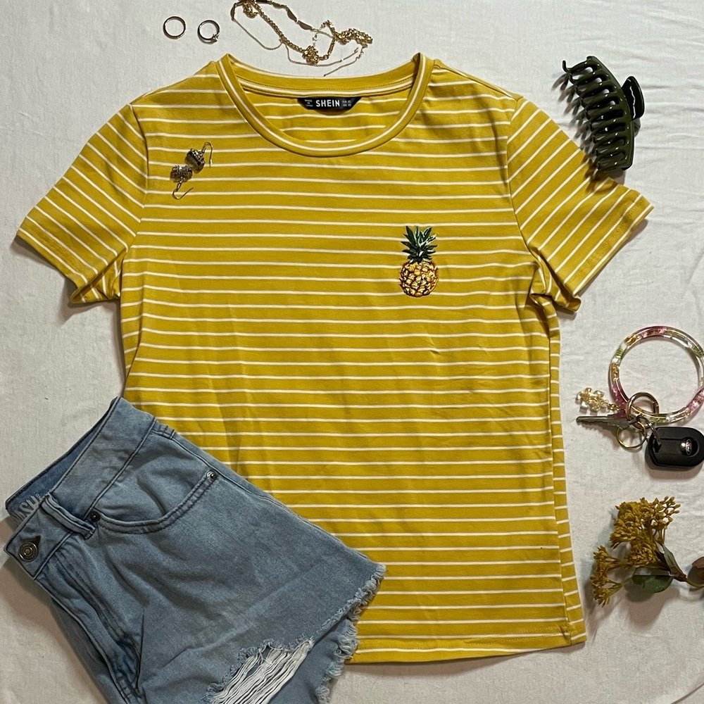 Yellow Pineapple T-shirt